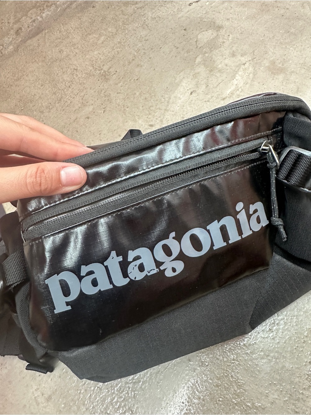 Patagonia Black Belt Pack with Gloss Logo - Picture 3 of 5